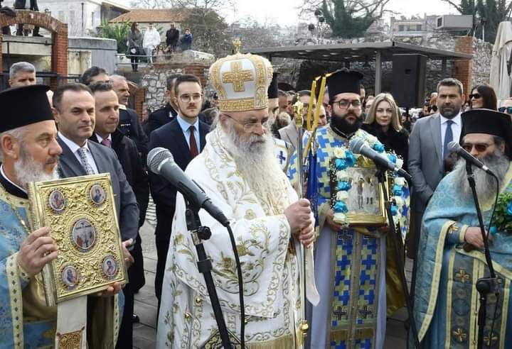 ΤΑ ΑΓΙΑ ΘΕΟΦΑΝΕΙΑ ΣΤΗ ΔΡΑΜΑ